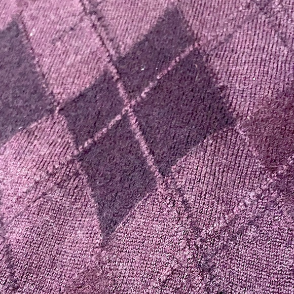 Banana Republic Men’s Argyle V Neck Sweater - Picture 3 of 6